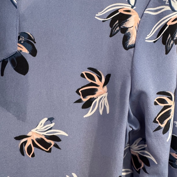 Floral Blue dress in silk by Amour Vert - Picture 7 of 7